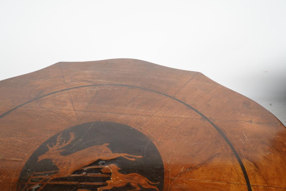 AF1-070:  ANTIQUE EARLY 19TH CENTURY AMERICAN CLASSICAL WALNUT CENTER TABLE WITH STAG'S LEAP INLAY