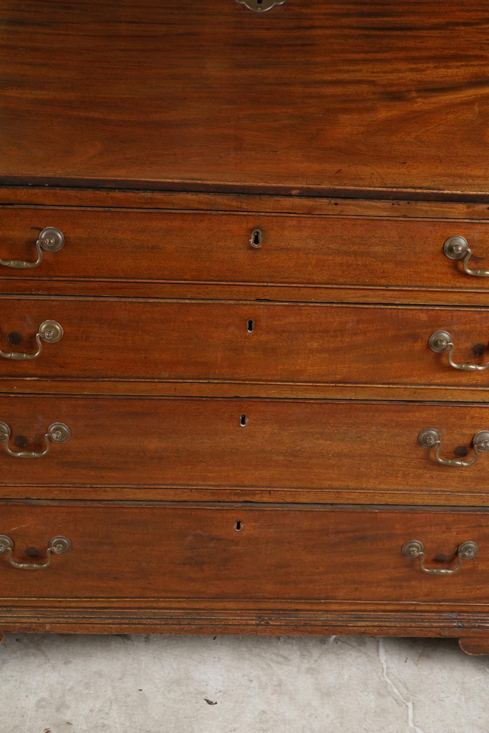 AF5-025: ANTIQUE LATE 18TH C AMERICAN MADE FEDERAL MAHOGANY SLANT FRONT DESK