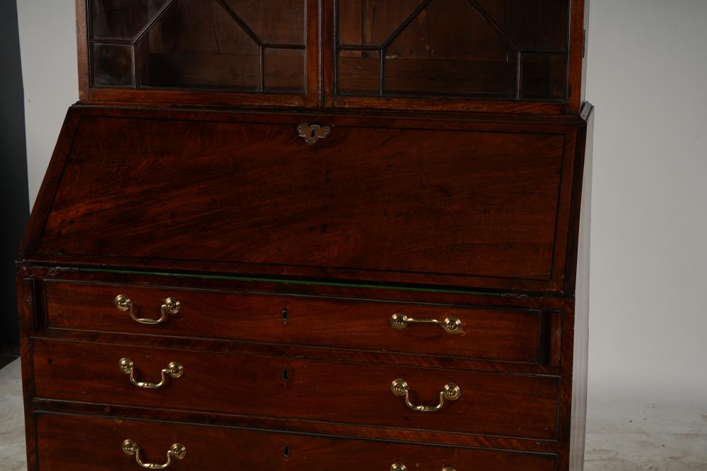 AF5-026: ANTIQUE LATE 18TH CENTURY ENGLISH HEPPLEWHITE STYLE MAHOGANY SECRETARY