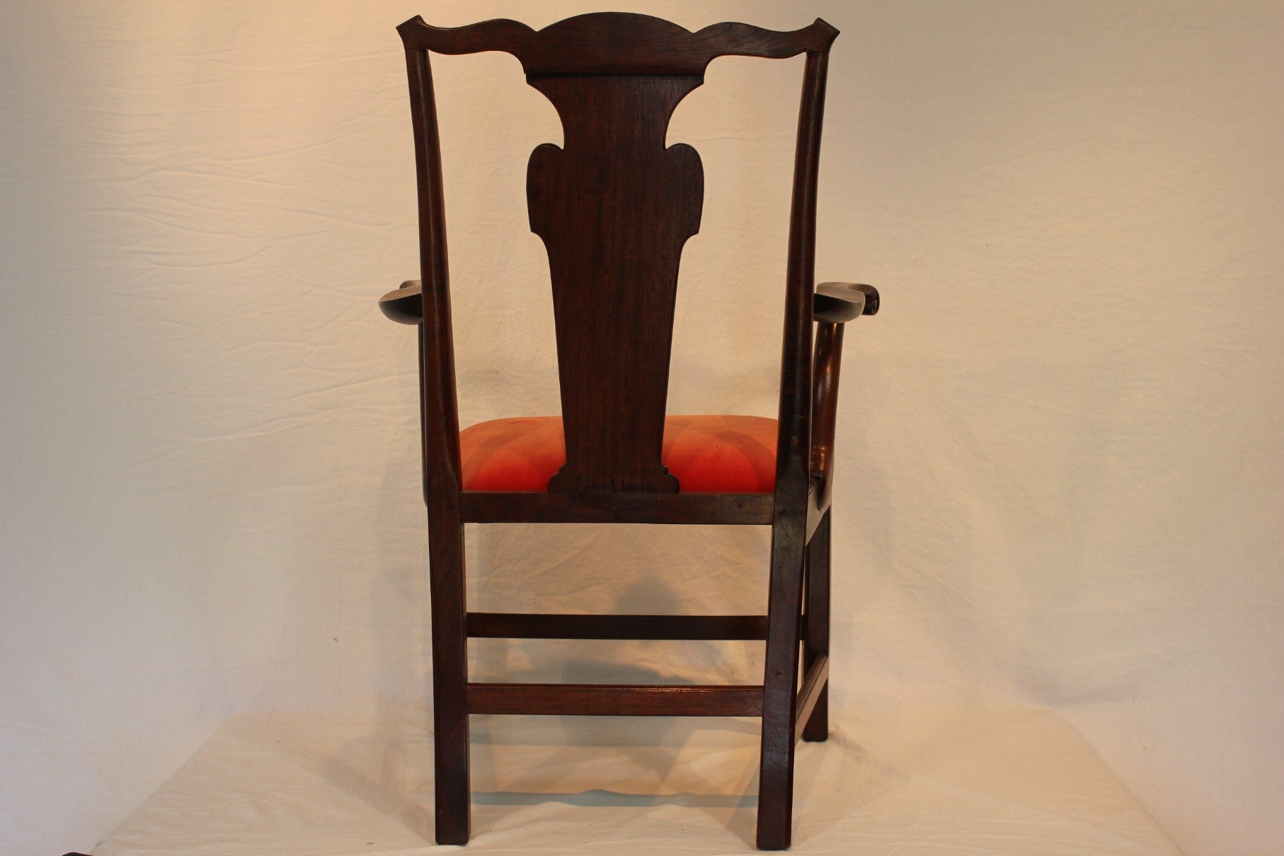 AF2-232: Antique Early 19th Century American Federal Walnut Chippendale Style Arm Chair