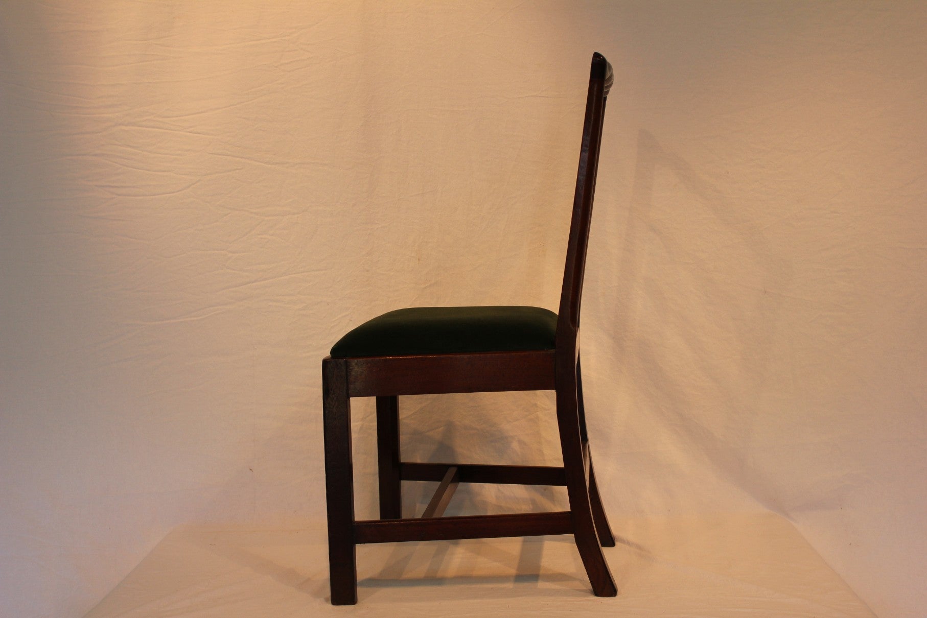 AF2-106: Antique Set of 4 Early 19th Century English Chippendale Style Mahogany Ladder-Back Side Chairs