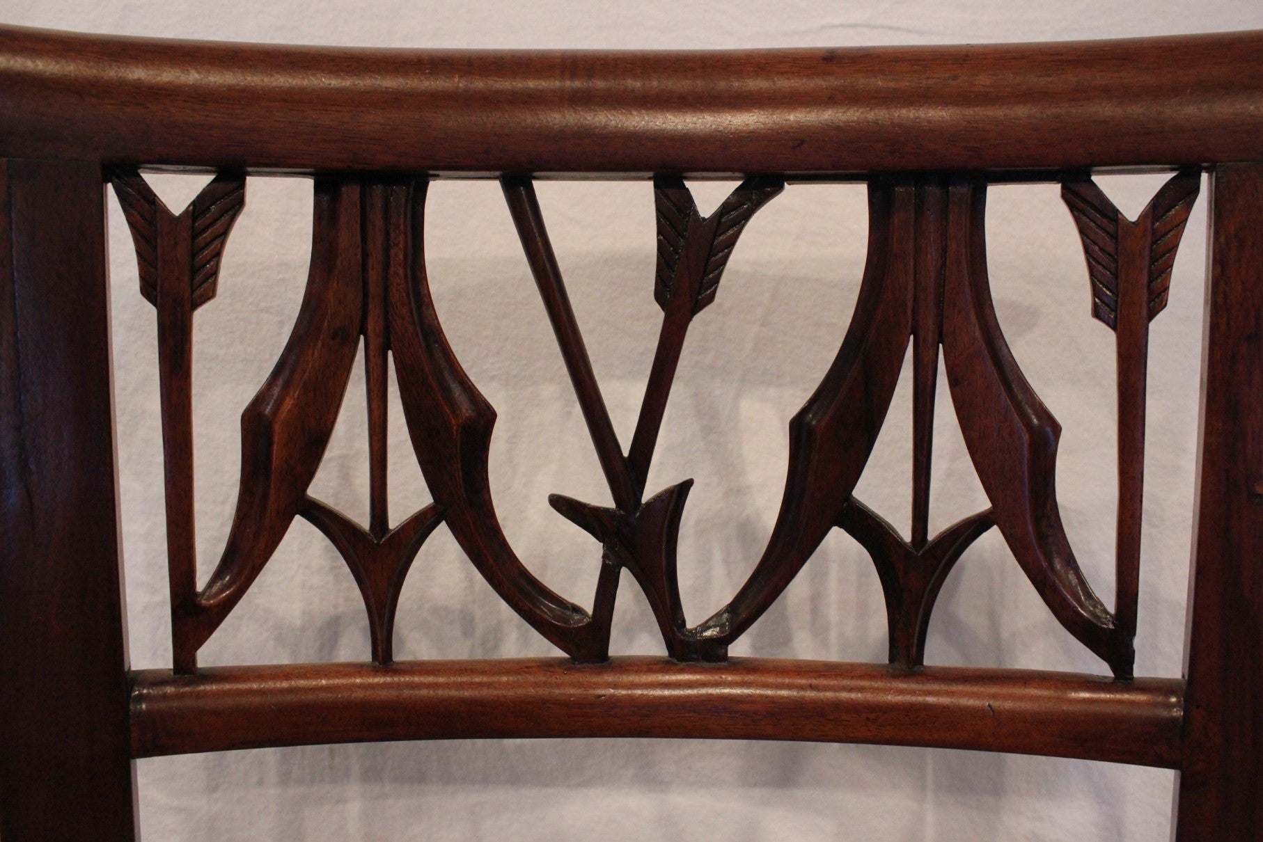 AF2-603: Antique Early 19th Century American Federal Mahogany Arm Chair