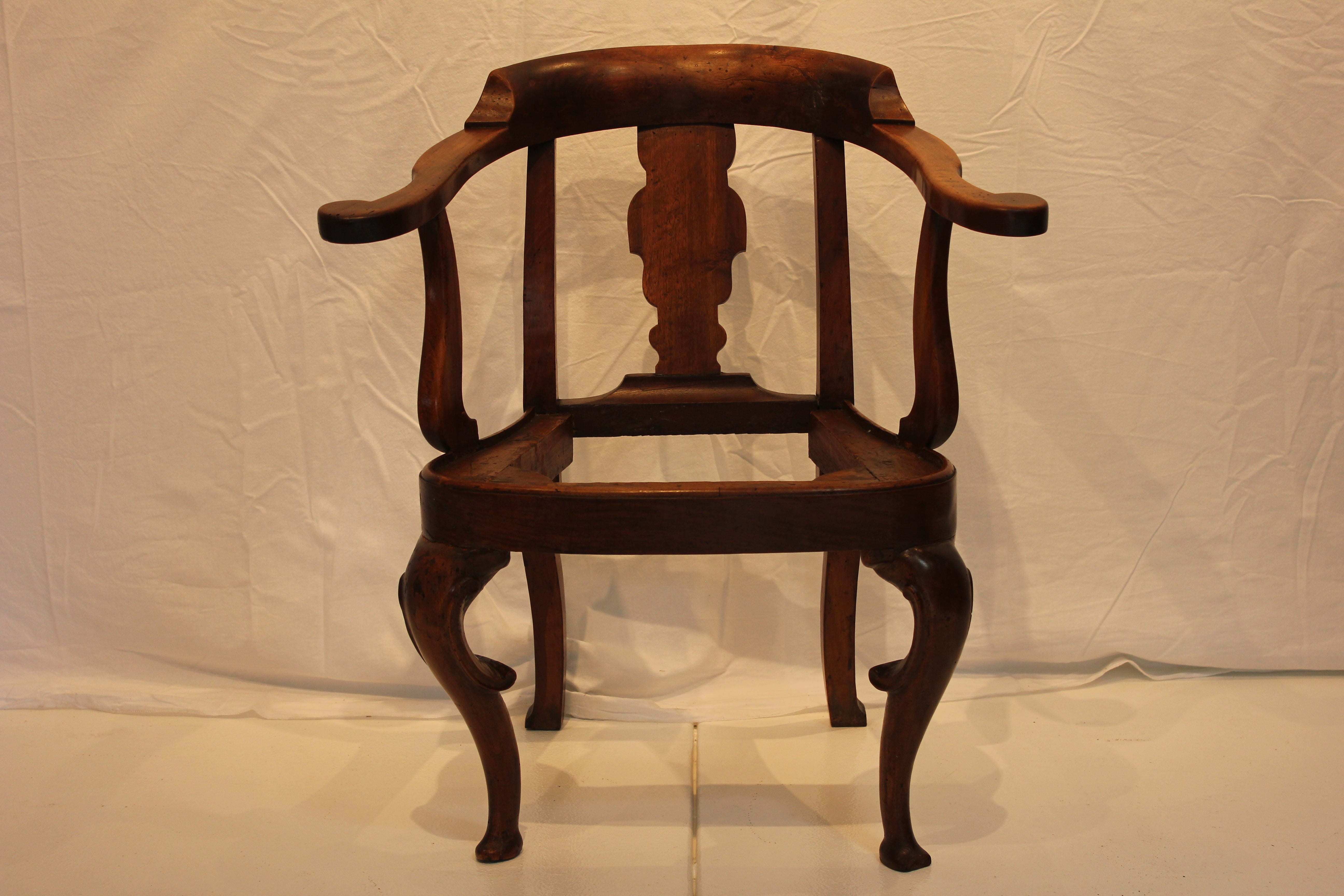 AF2-323: Antique 18th Century Georgian Mahogany Arm Chair