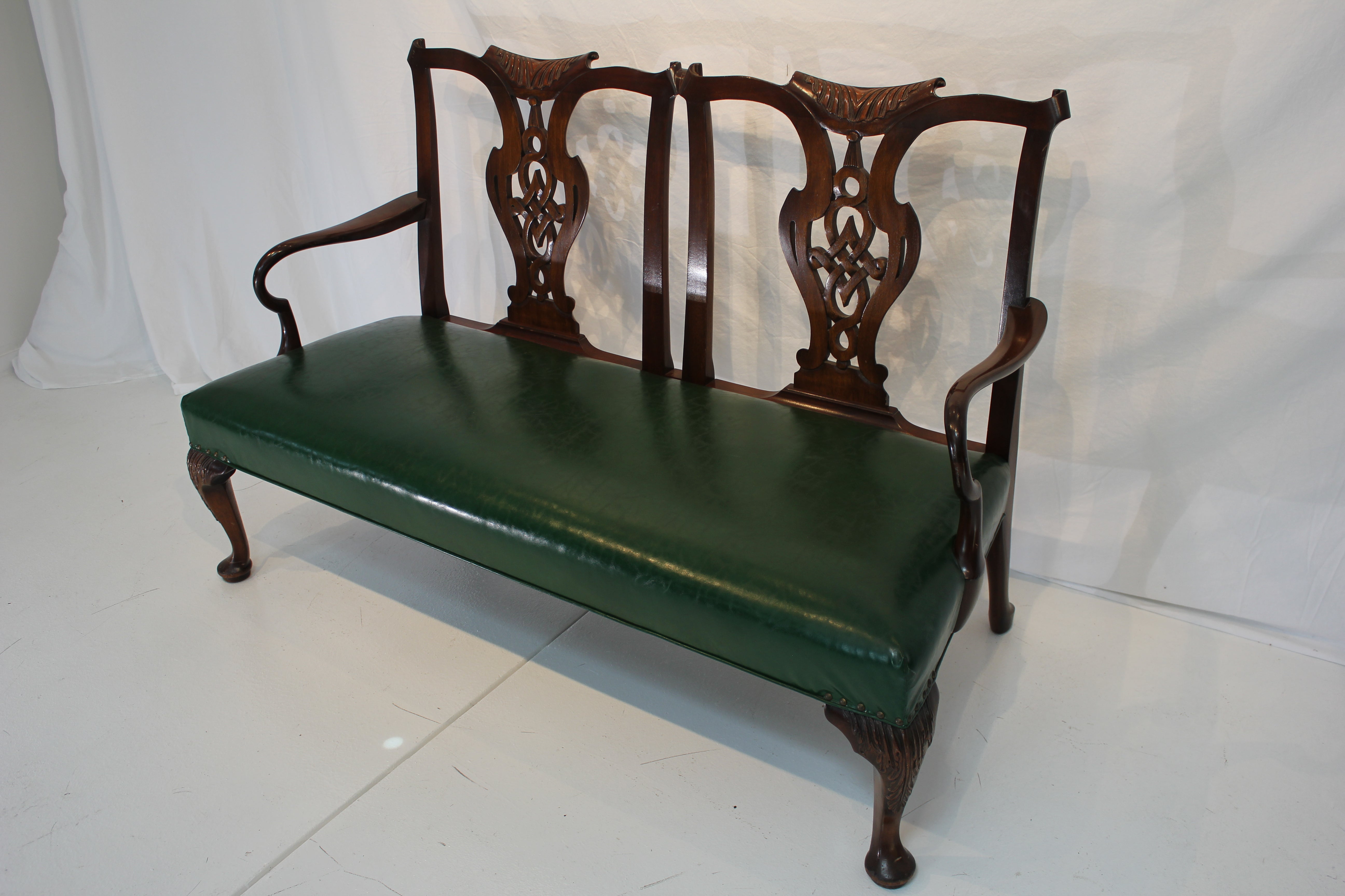 AF2-138: Antique Early 20th Century George III Style Carved Mahogany Double Chair Back Settee