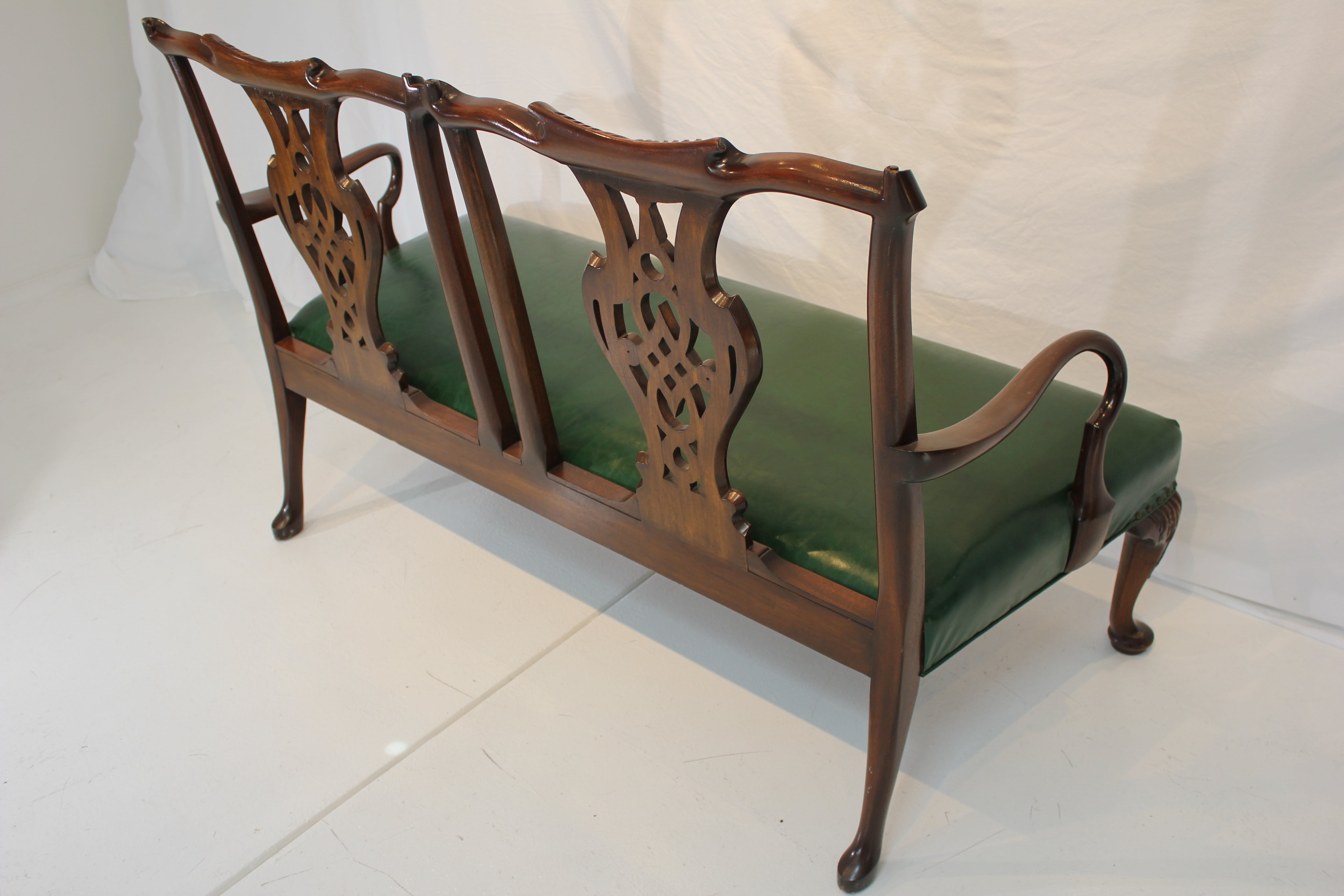 AF2-138: Antique Early 20th Century George III Style Carved Mahogany Double Chair Back Settee