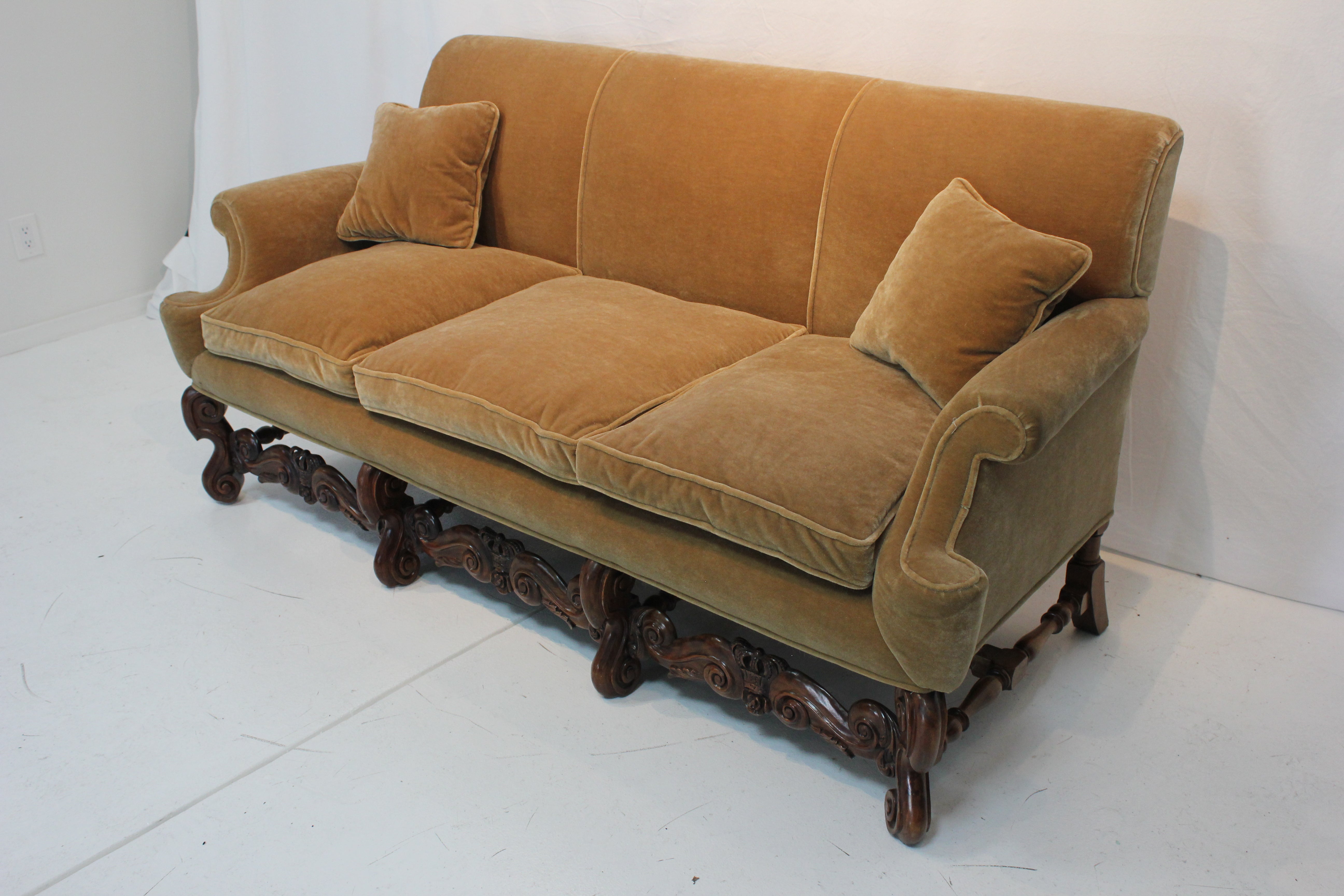 AF2-125: Antique Pair of Early 20th Century Charles II Style Carved Walnut Sofas w/ Mohair Upholstery