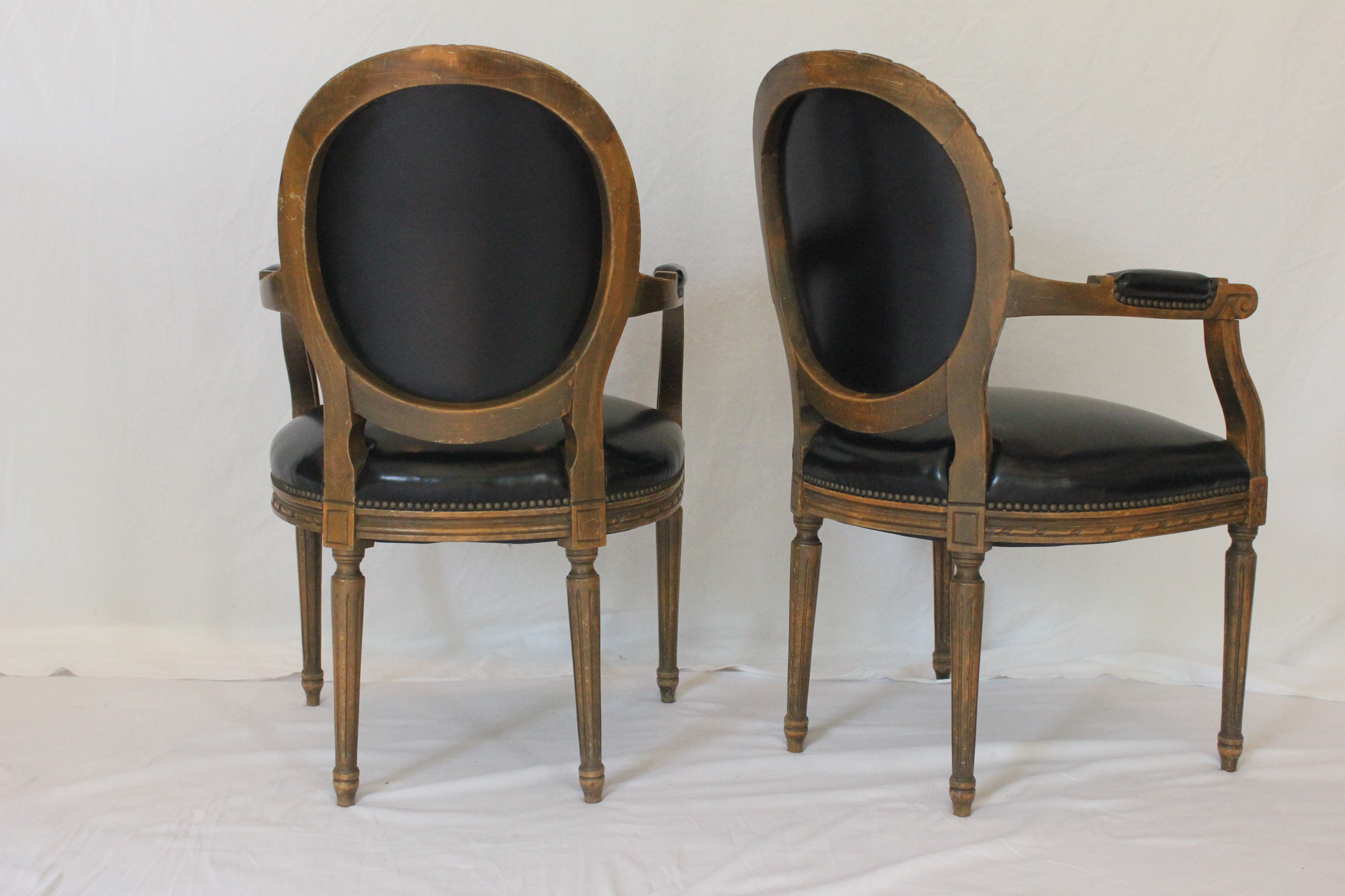 AF2-159: Antique Pair of Early 20th Century Louis VI Style Fauteuils