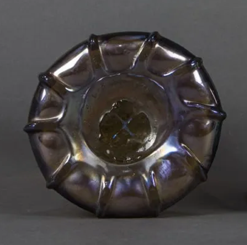 DA4-016: Lundberg Studios Gold Iridescent Art Glass Vase, Signed