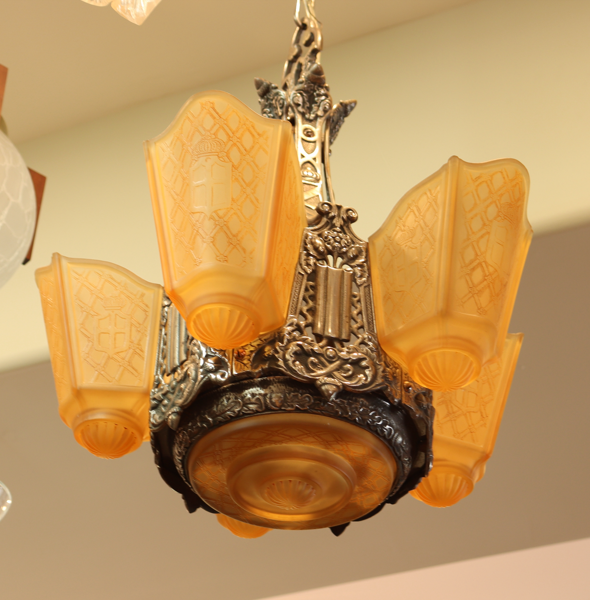 AL1-075: Antique Circa 1920's Art Deco English Tudor Amber Glass Shade Chandelier