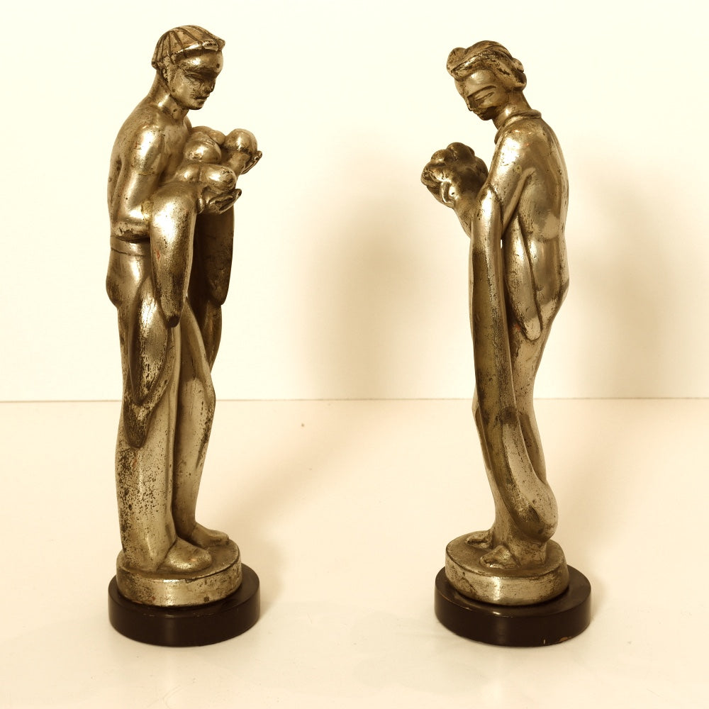 AW11-023: Early - Mid 20th Century Modernist Pair of Polynesian Figure Statues