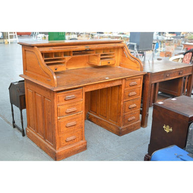 ANTIQUE VICTORIAN AMERICAN OAK ROLL TOP DESK | Work of Man