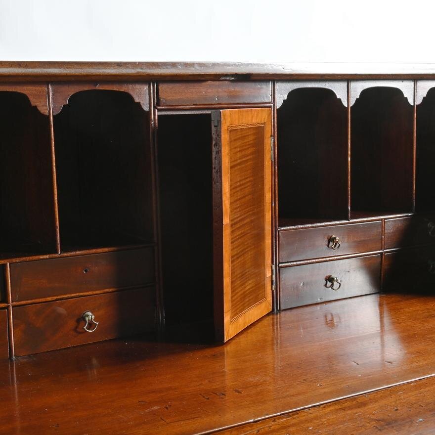 AF5-177: ANTIQUE LATE 18TH CENTURY GEORGIAN MAHOGANY SLANT FRONT DESK