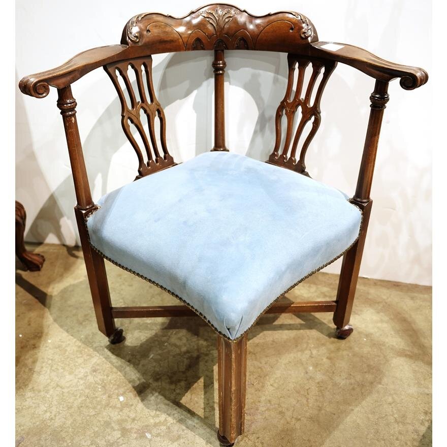 ANTIQUE ENGLISH CHIPPENDALE CORNER ARM CHAIR | Work of Man