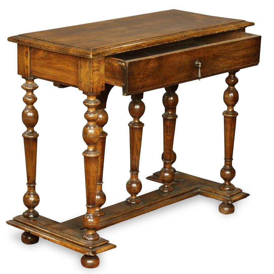 AF1-126: ANTIQUE EARLY 18TH CENTURY ENGLISH WILLIAM AND MARY OAK HALL TABLE