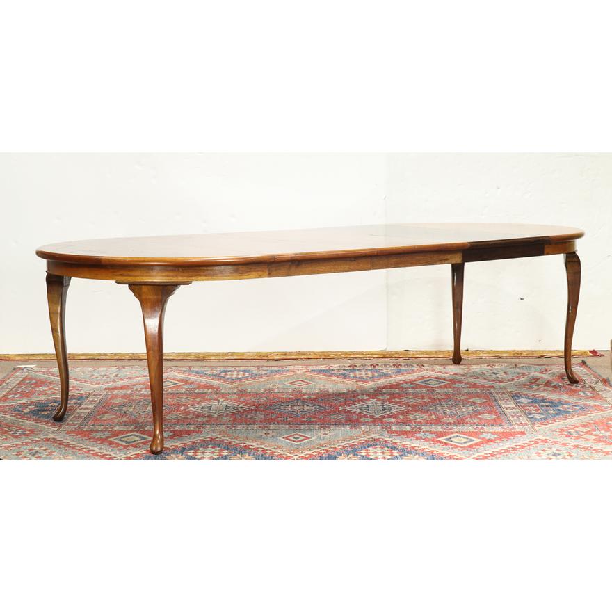 AF1-005:  ANTIQUE  LATE 19TH CENTURY ENGLISH EDWARDIAN HIGHLY FIGURED MAHOGANY DINING TABLE