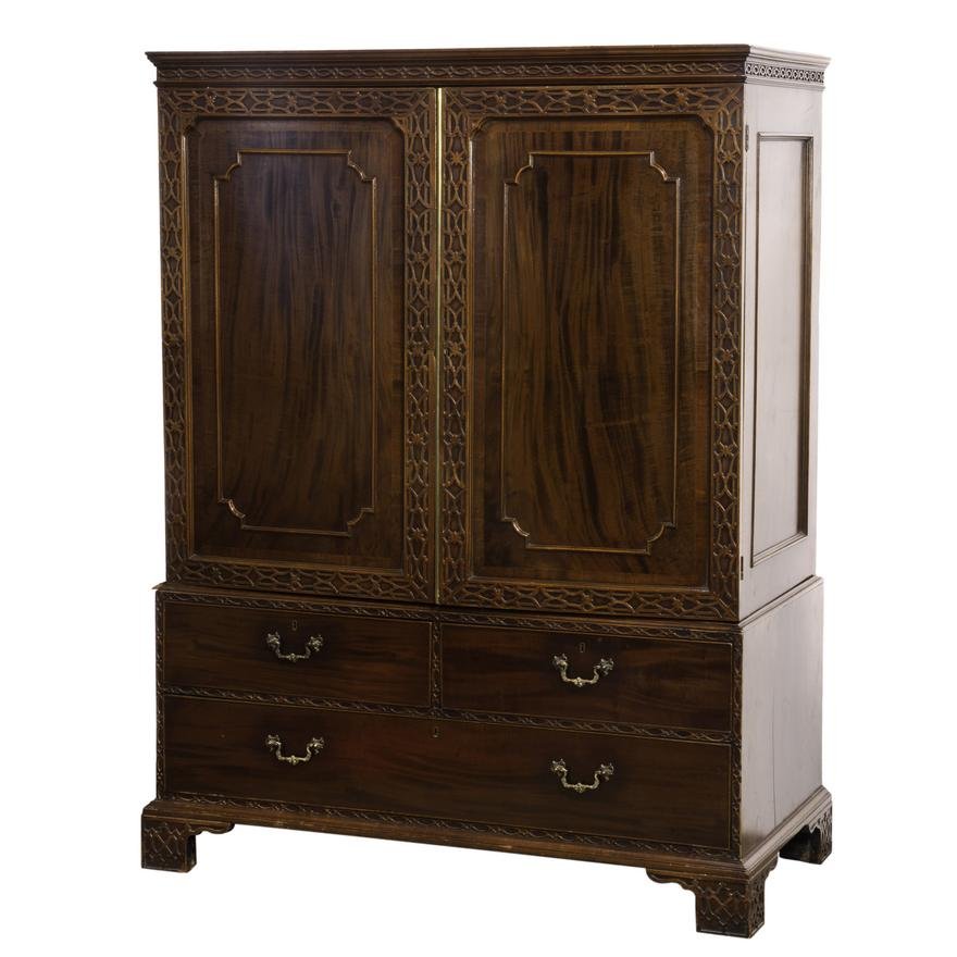 AF4-369: ANTIQUE LATE 18TH CENTURY GEORGE III MAHOGANY LINEN PRESS IN THE CHINESE CHIPPENDALE TASTE