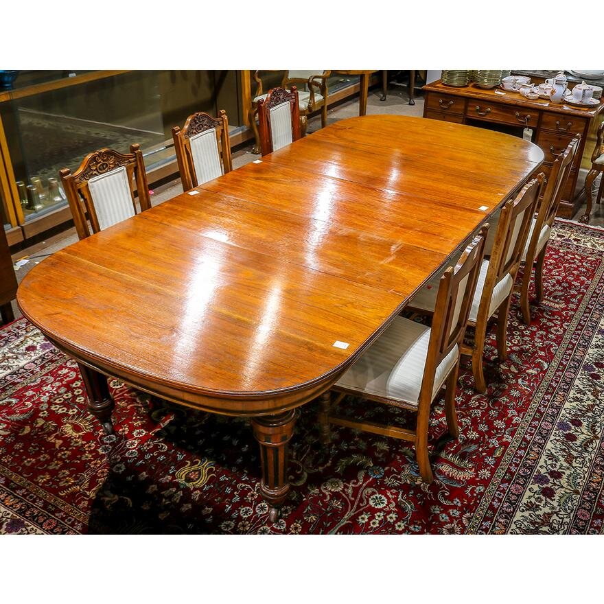 AF1-123: ANTIQUE CIRCA 1880 AMERICAN VICTORIAN WALNUT EXTENSION DINING TABLE