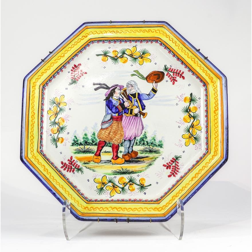 DA5-002: LATE 19TH CENTURY FRENCH QUIMPER OCTAGONAL CHARGER