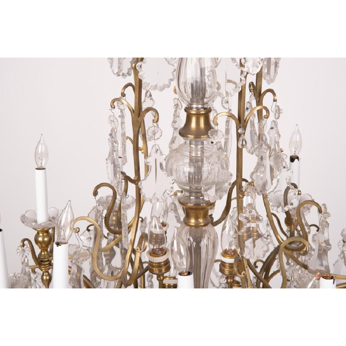 AL1-005: LATE 20TH CENTURY FRENCH BRONZE & CRYSTAL CHANDELIER