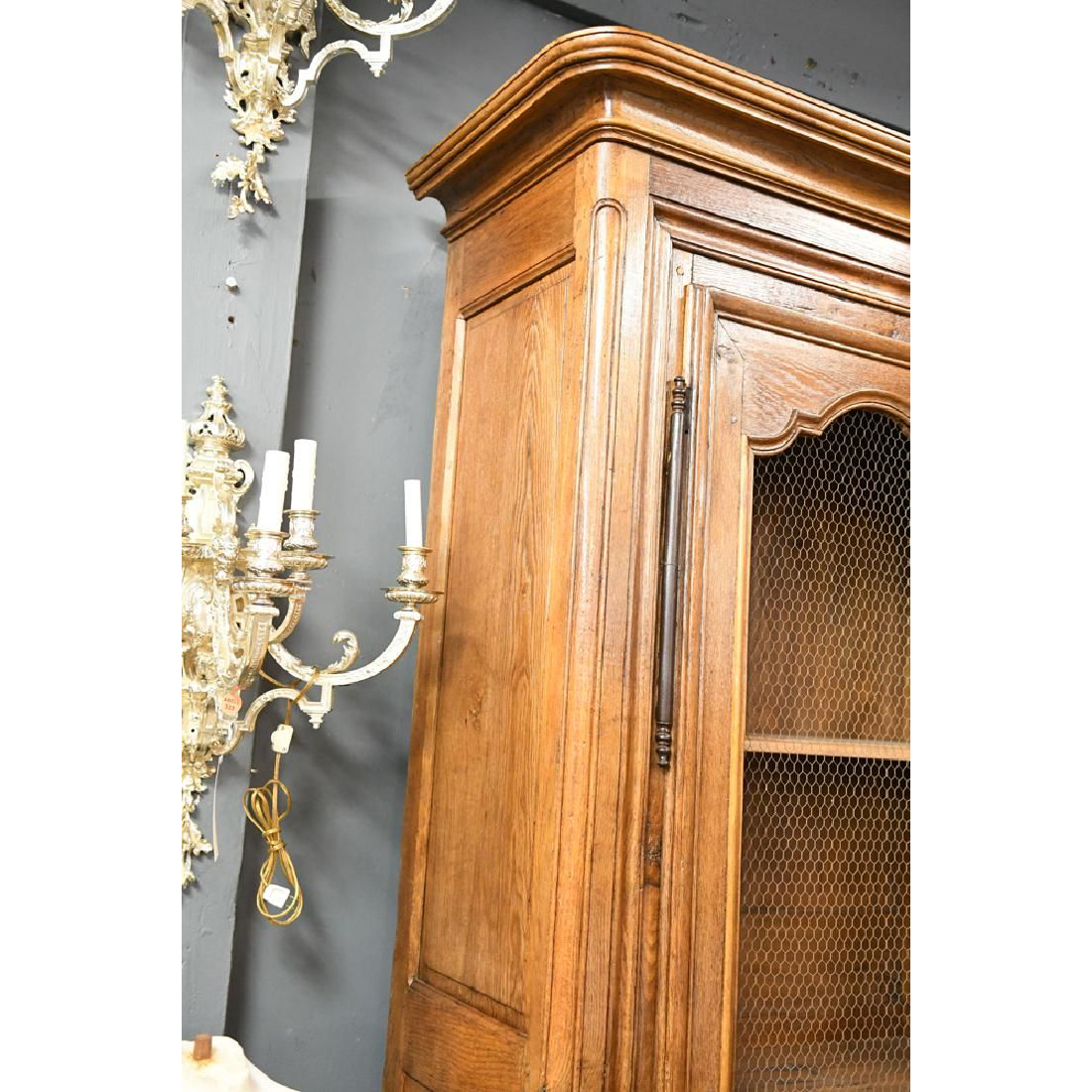 AF3-333: ANTIQUE LATE 18TH CENTURY FRENCH PROVINCIAL OAK BIBLIOTHEQUE