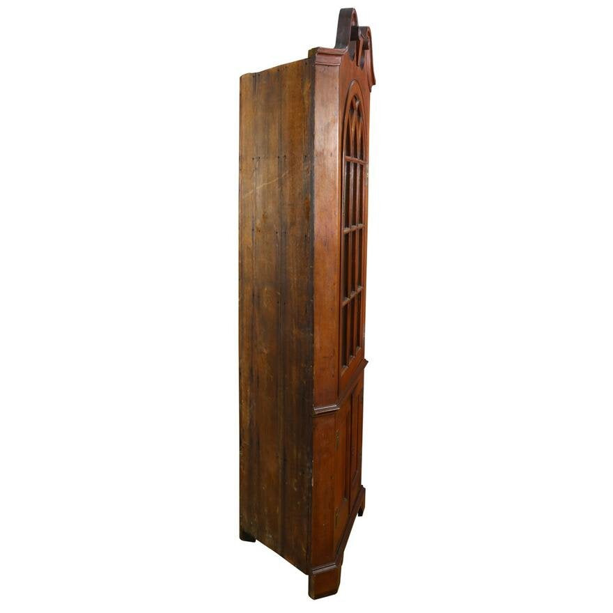 AF3-145: ANTIQUE LATE 18TH CENTURY AMERICAN HEPPLEWHITE MAHOGANY CORNER CUPBOARD