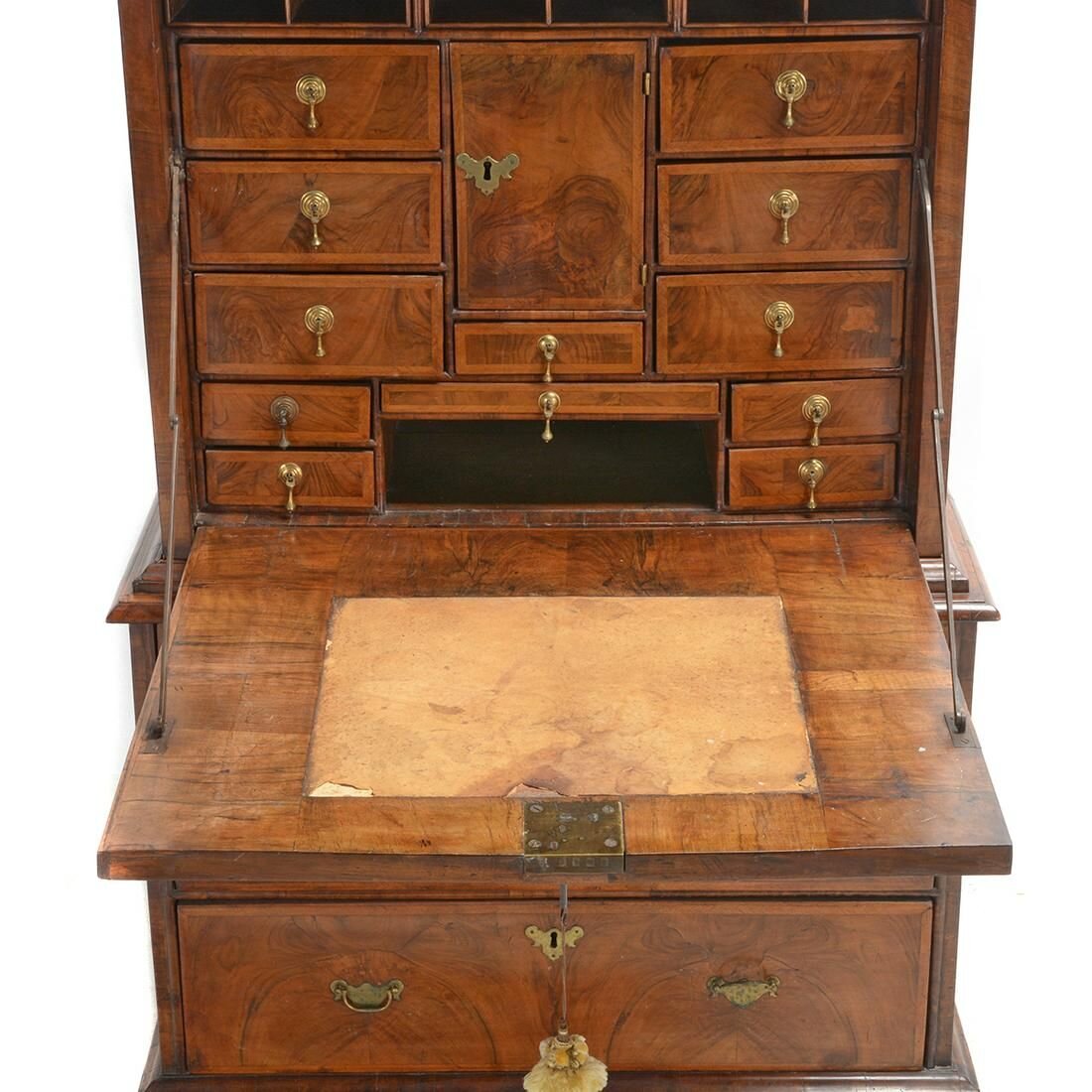 AF5-335: ANTIQUE LATE 18TH CENTURY WILLIAM AND MARY INLAID BURL WALNUT ESCRITOIRE FALL FRONT DESK