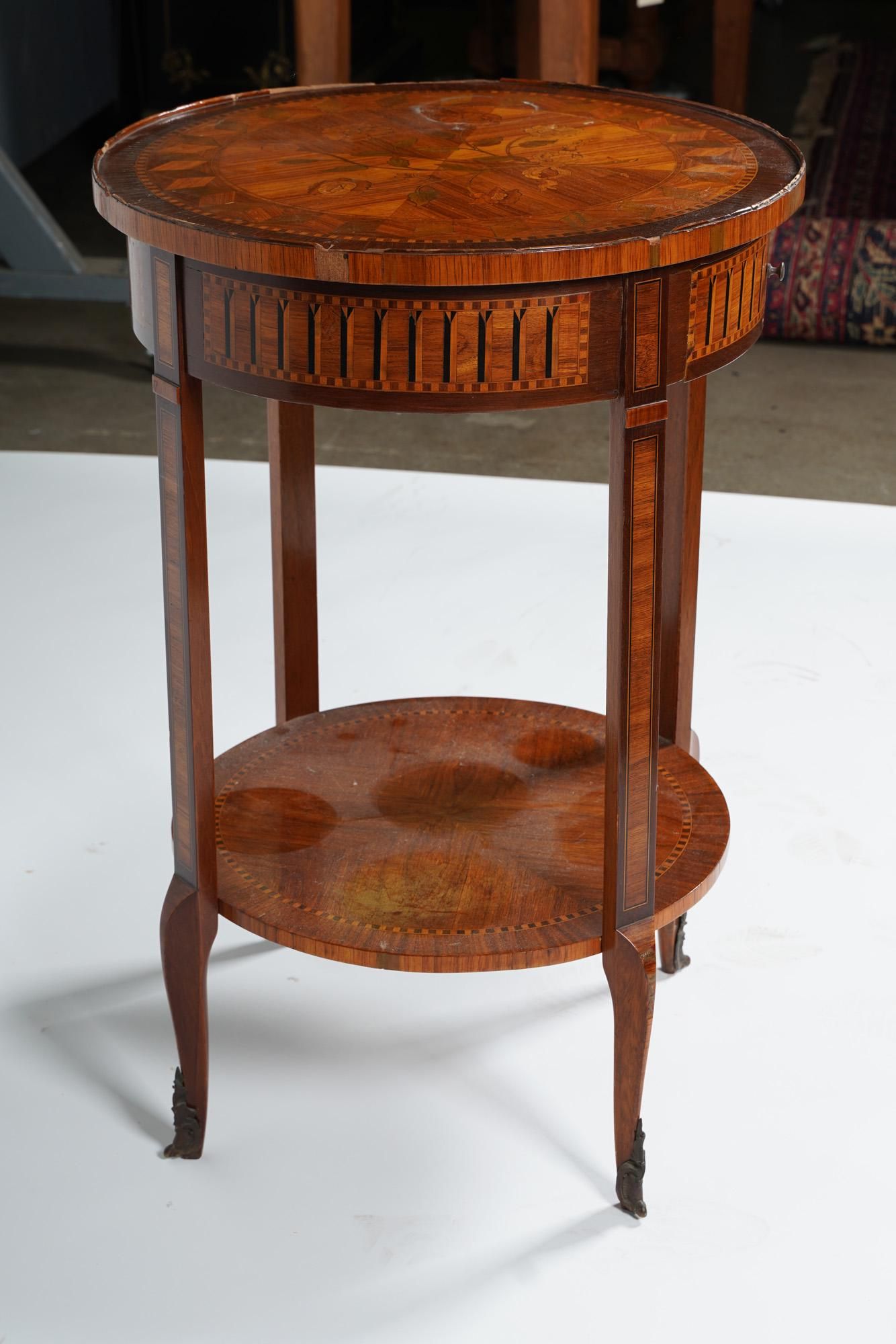 AF1-158:  ANTIQUE LATE 19th CENTURY FRENCH LOUIS XV STYLE MARQUETRY OCCASIONAL TABLE