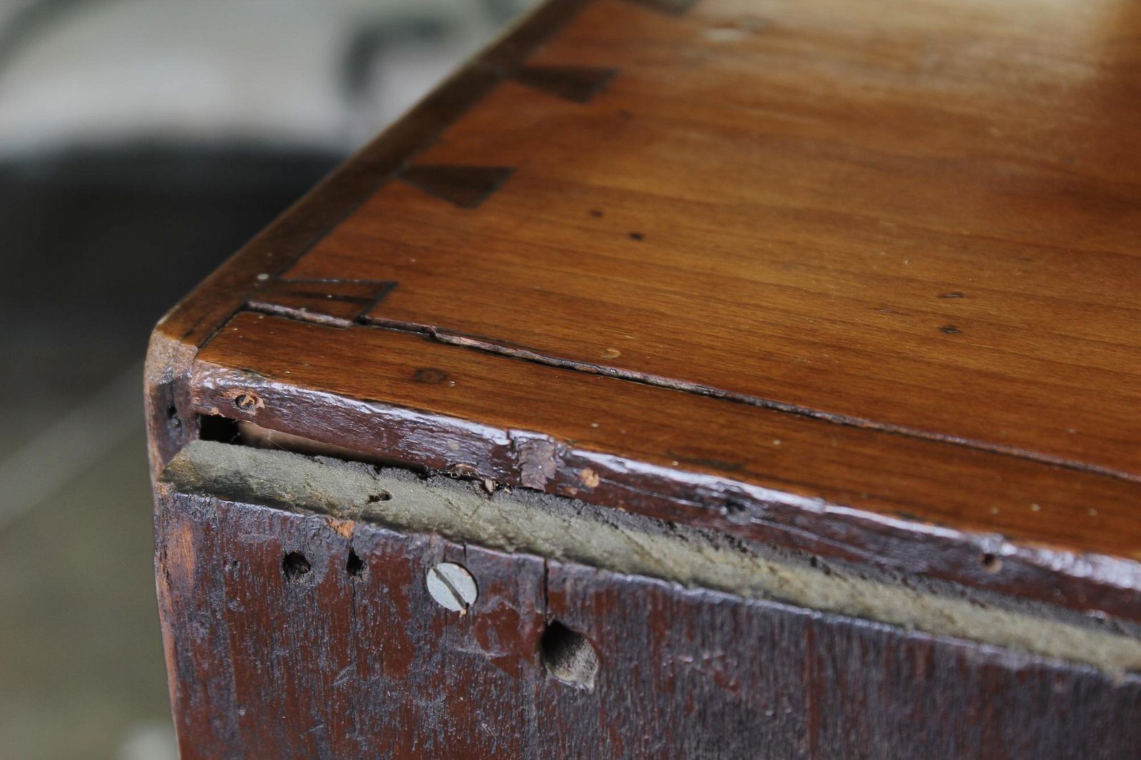 AF5-107: ANTIQUE LATE 18TH CENTURY AMERICAN CHERRYWOOD SLANT FRONT DESK