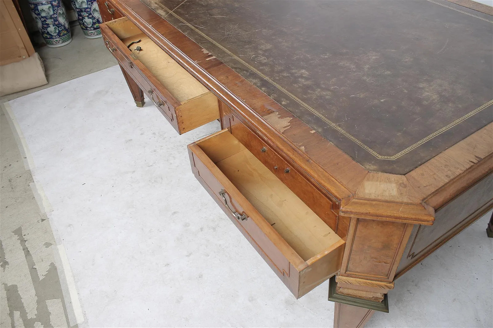 AF5-004: ANTIQUE EARLY 20TH CENTURY ITALIAN NEOCLASSICAL MODERNIST WALNUT DESK