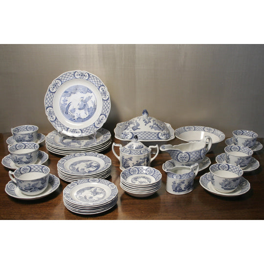 DA5-151: English Old Chelsea Sea Blue Dinnerware Service for Six