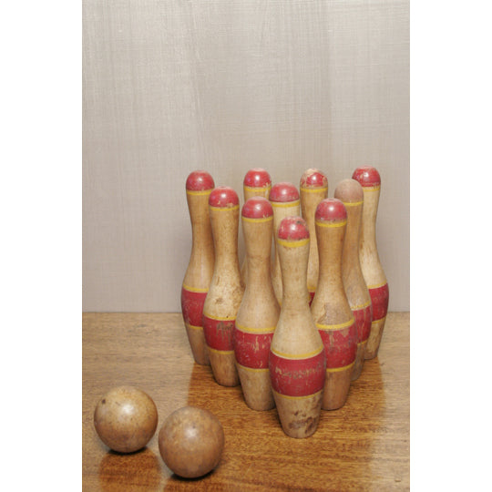 Children's toy wood bowling set 1930's