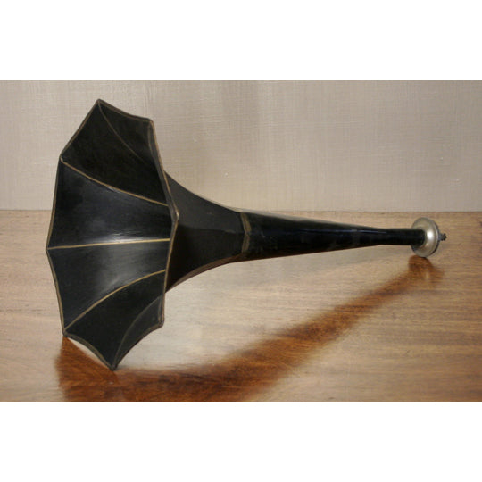 CR9-193 - Victrola Trumpet