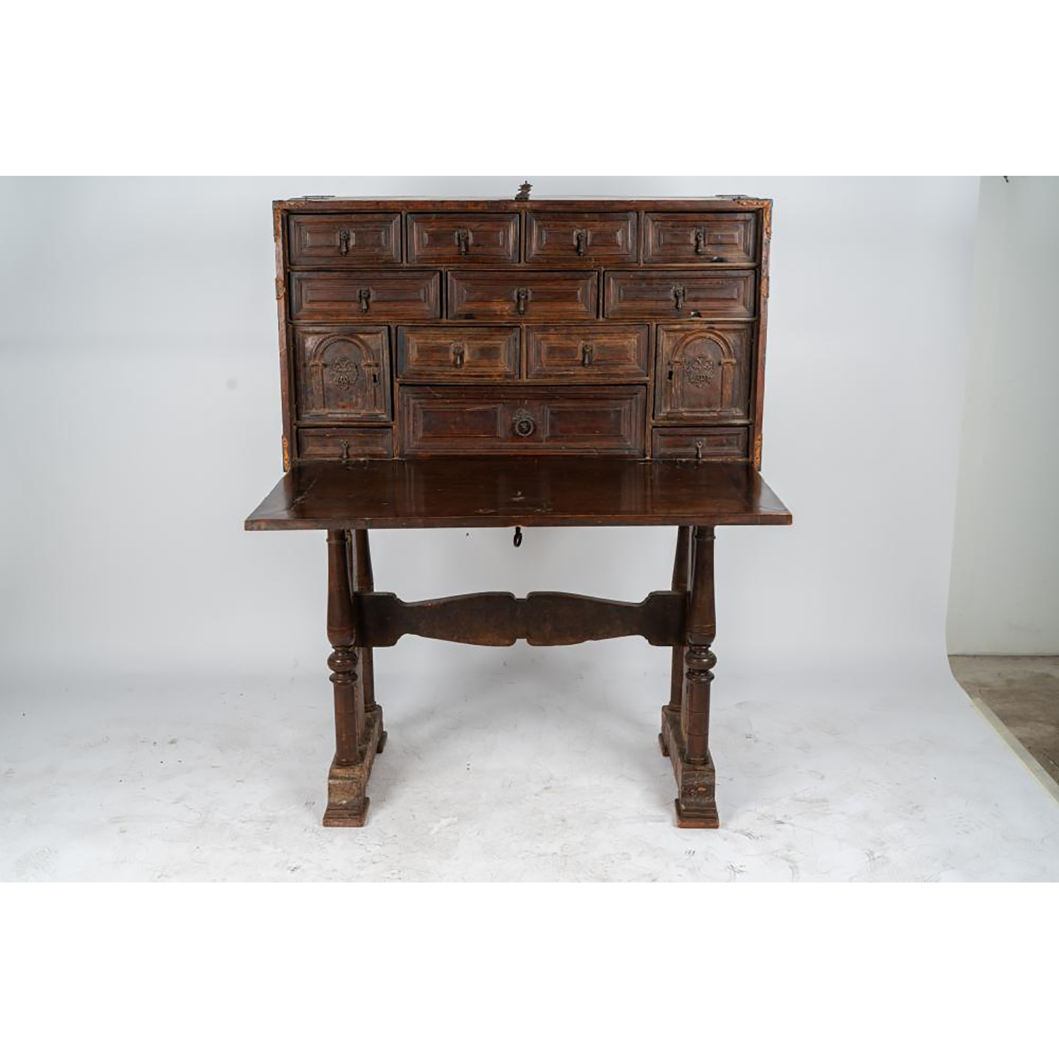 AF5-105: ANTIQUE MID 18TH C SPANISH BAROQUE WALNUT VARGUENO ON STAND