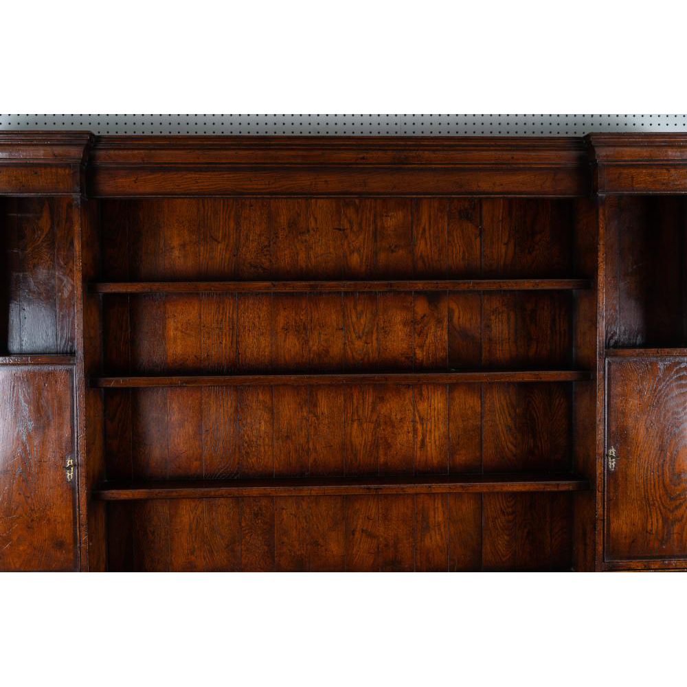 AF3-194: ANTIQUE FINELY CRAFTED GEORGIAN STYLE OAK & CROSS-BANDED WELSH DRESSER