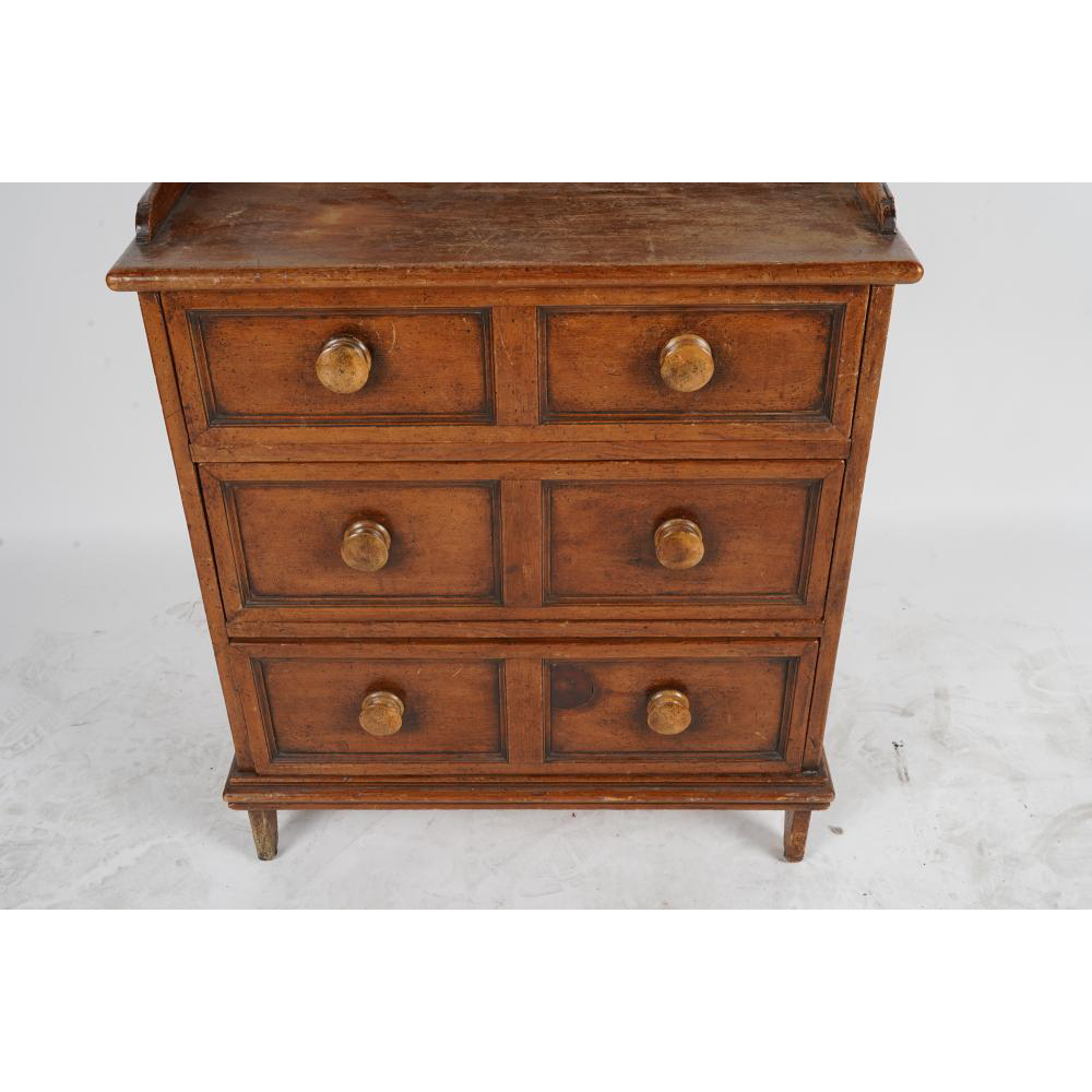 AF4-201: MID 20TH CENTURY AMERICAN PINE DIMINUTIVE 3 DRAWER CHEST HANDCRAFTED BY AVERY RENNICK, LA