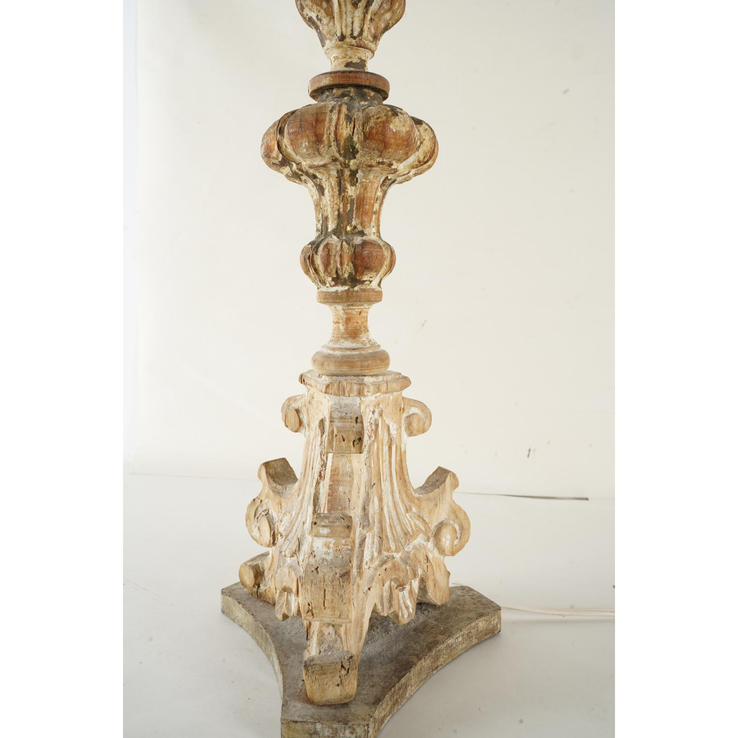 AL2-003: 18TH CENTURY  CARVED WOOD CANDLESTICK LAMP