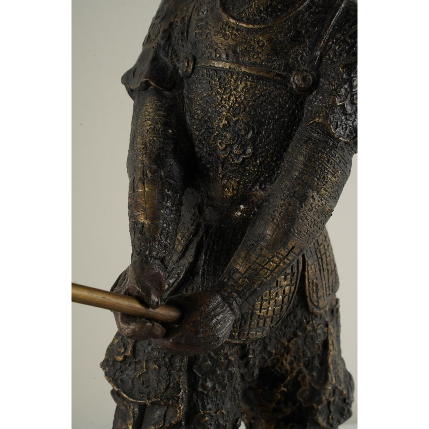 AW11-009: BRONZE SCULPTURE OF JAPANESE SAMURAI