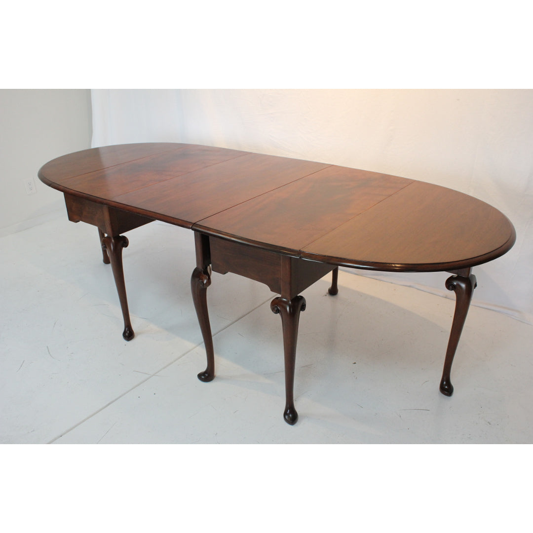 AF1-154: Antique Early 19th Century Georgian Double Drop-Leaf Gateleg Table with Highly Figured Mahogany