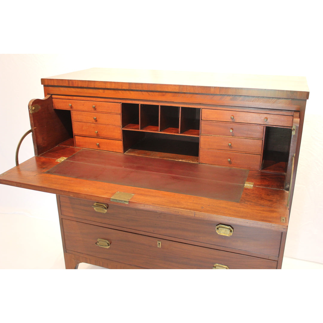 AF4-322: Antique American Federal Mahogany Butler's Chest