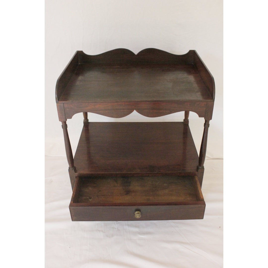 AF1-382 - Antique Circa 1800 American Federal Rosewood Side Table w/ Scalloped Detailing