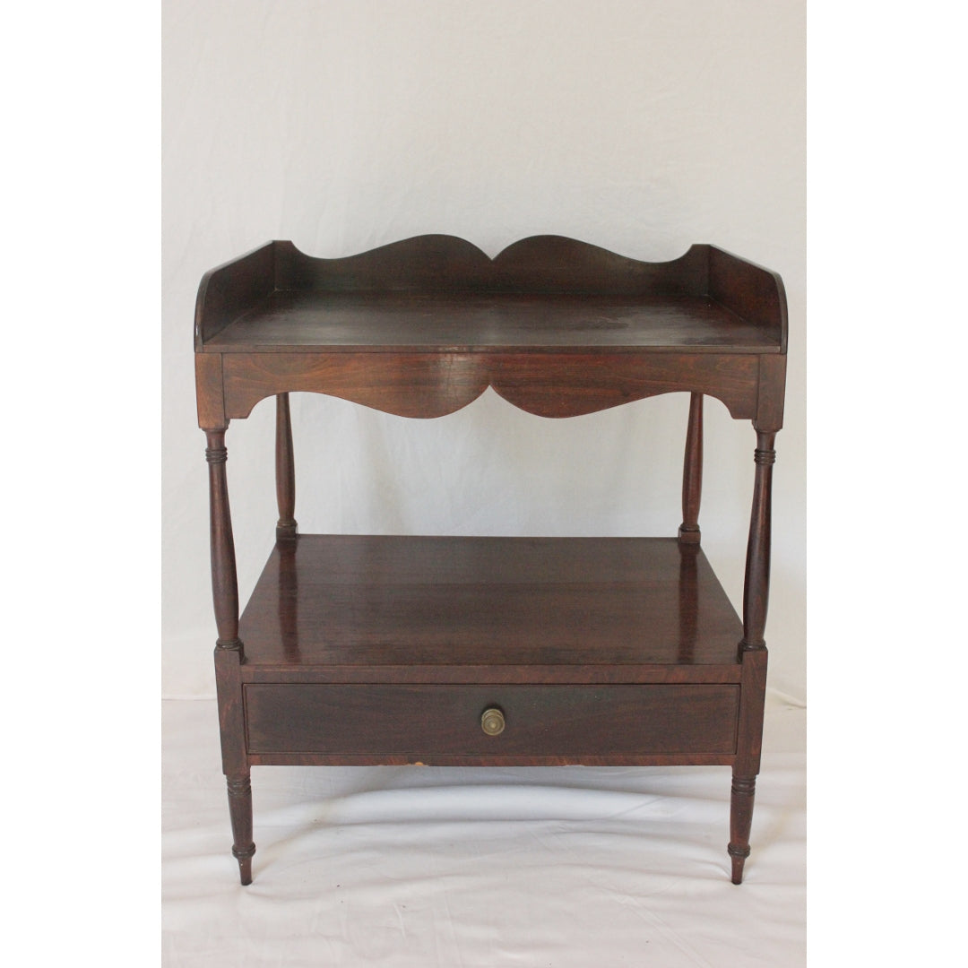 AF1-382 - Antique Circa 1800 American Federal Rosewood Side Table w/ Scalloped Detailing