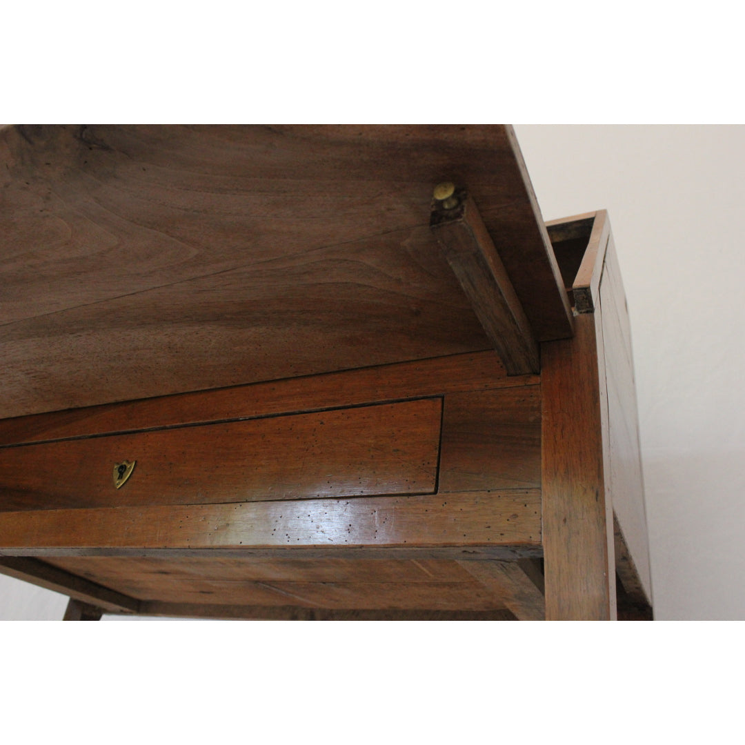 AF5-391: Antique Early 19th Century American Slant Front Desk with a Tooled Leather Writing Surface