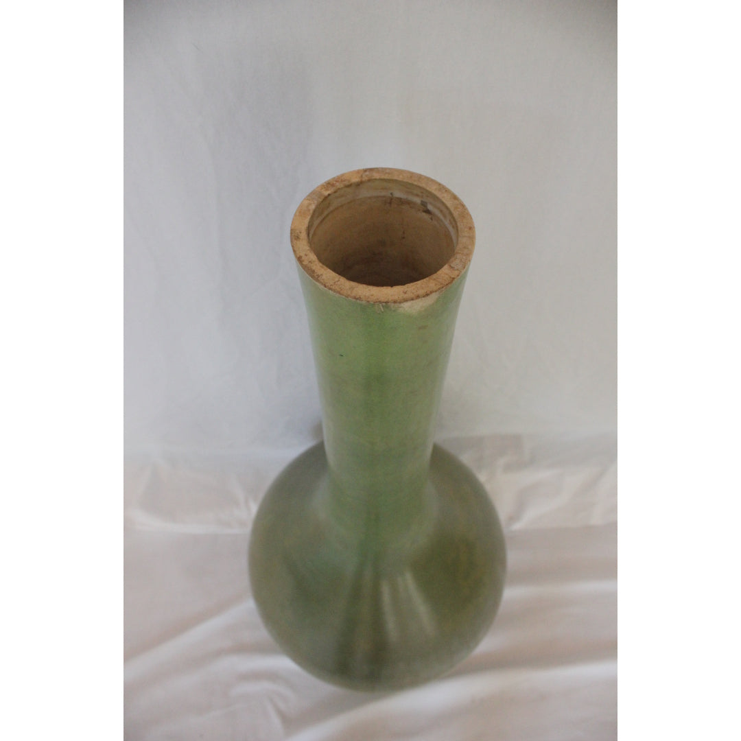 DA5-148: Chinese Long Neck Vase in Deep Celadon