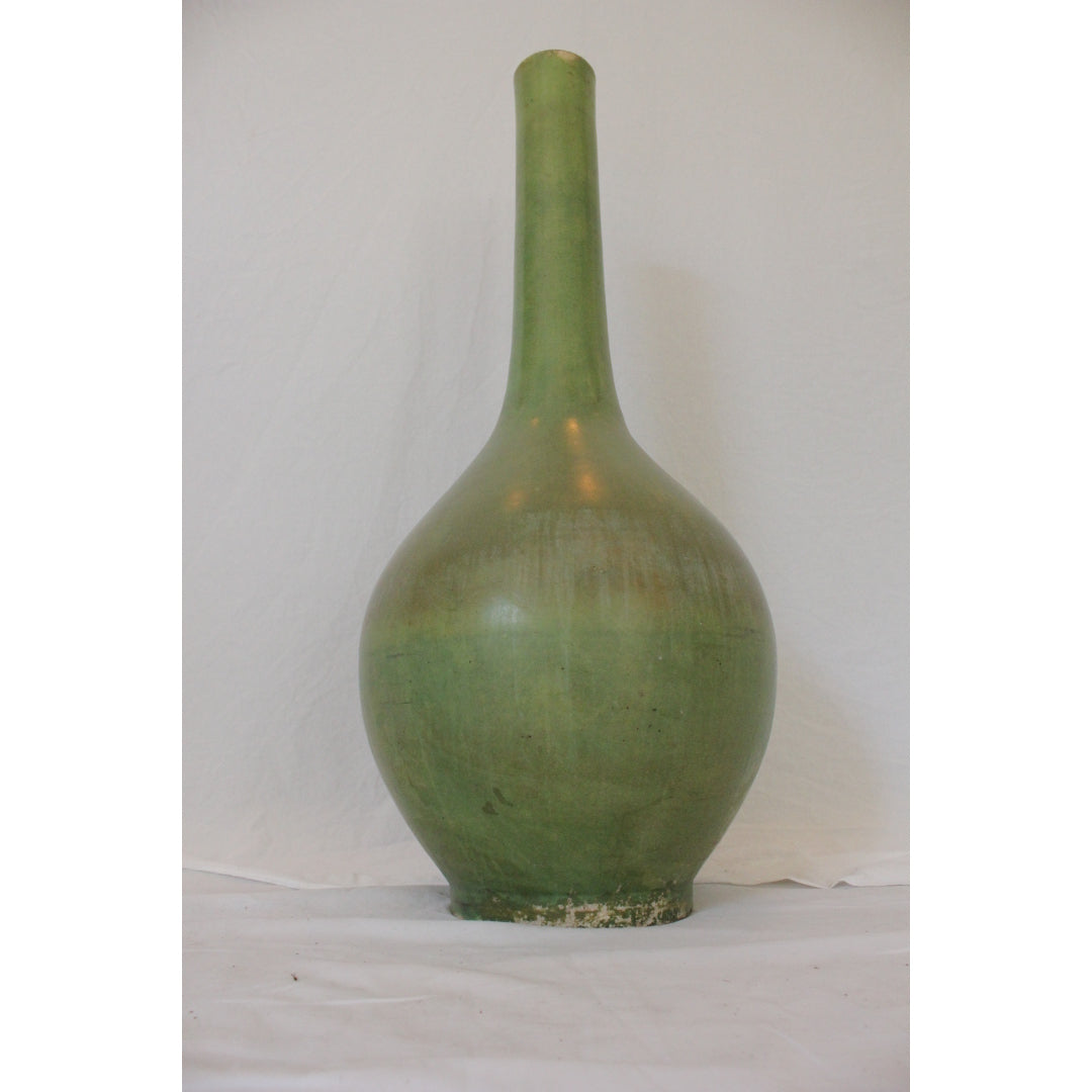 DA5-148: Chinese Long Neck Vase in Deep Celadon