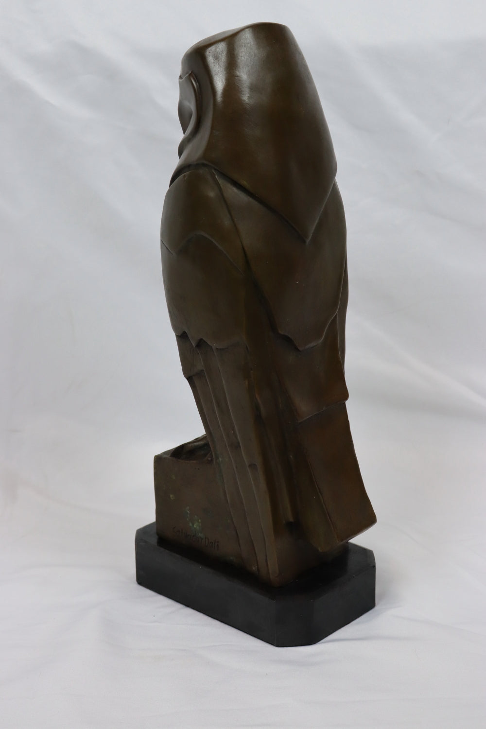 AW11-016: BRONZE SCULPTURE OF A MALTESE FALCON - AFTER SALVADOR DALI